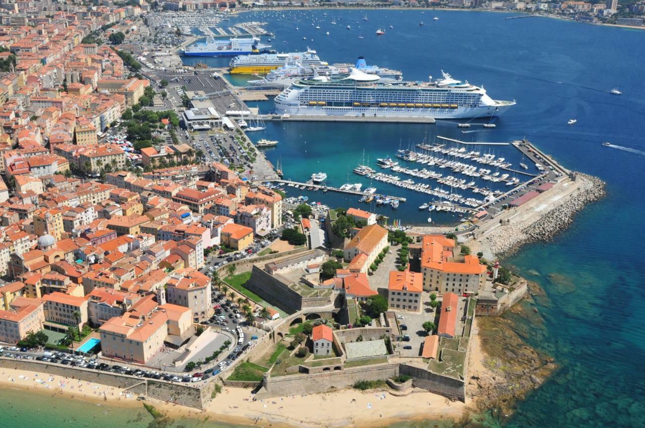 F3 - Standing Centre Ville Calme Et Climatise Ajaccio  Exterior foto